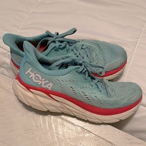 Womens Hoka Clifton 8B